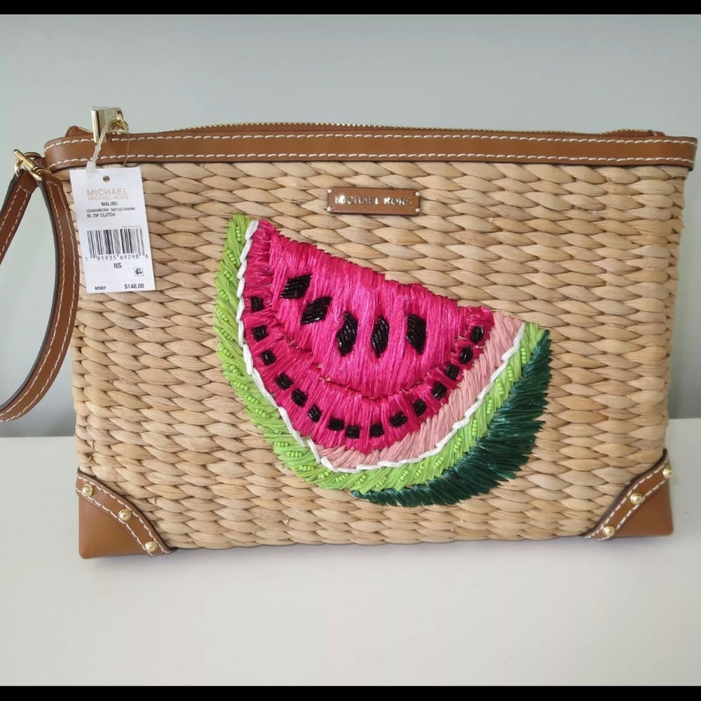 Michael Kors Clutch Malibu XL Zip Closure